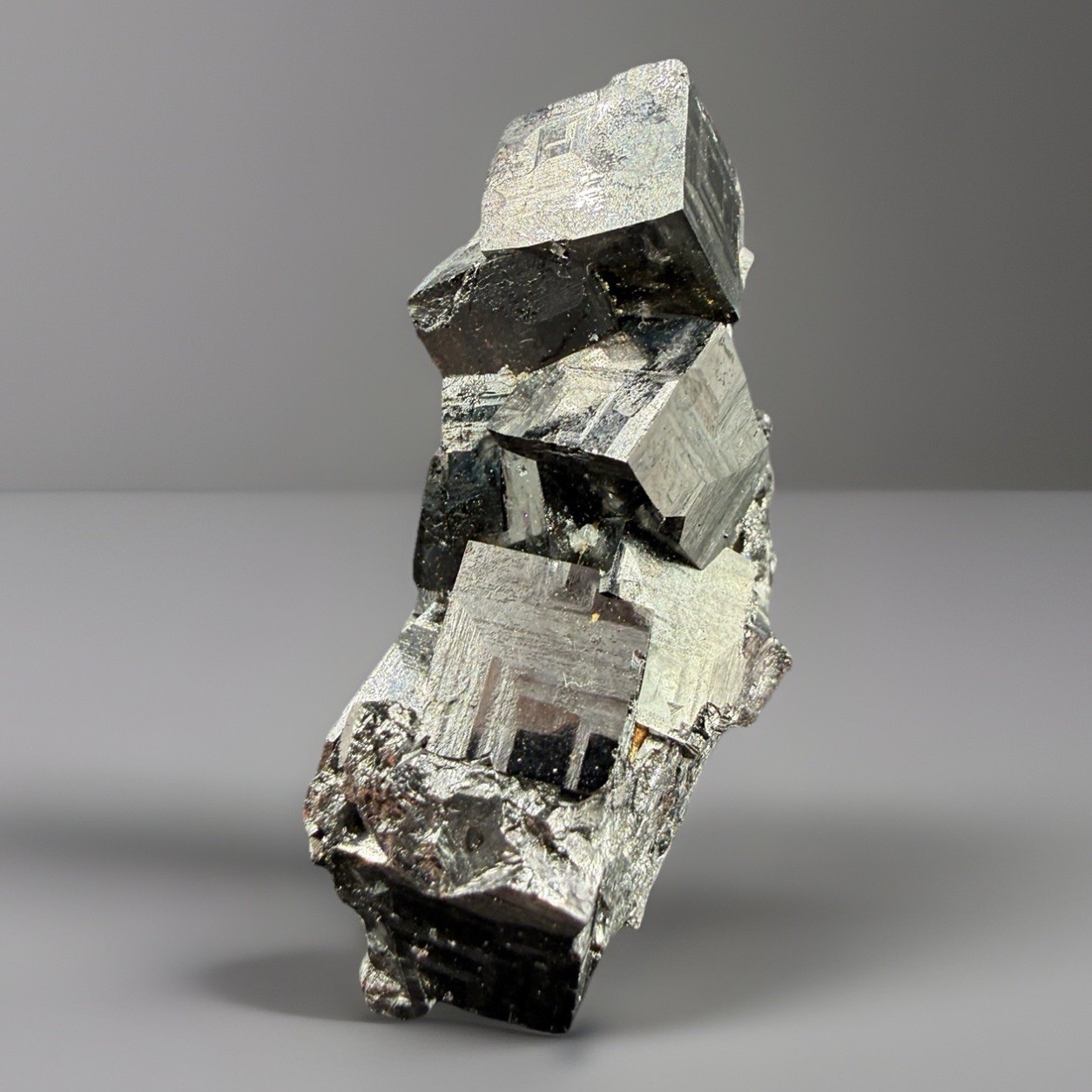 Magnetite Crystal Cluster : ZCA #4 Mine . Balmat , New York 🇺🇸