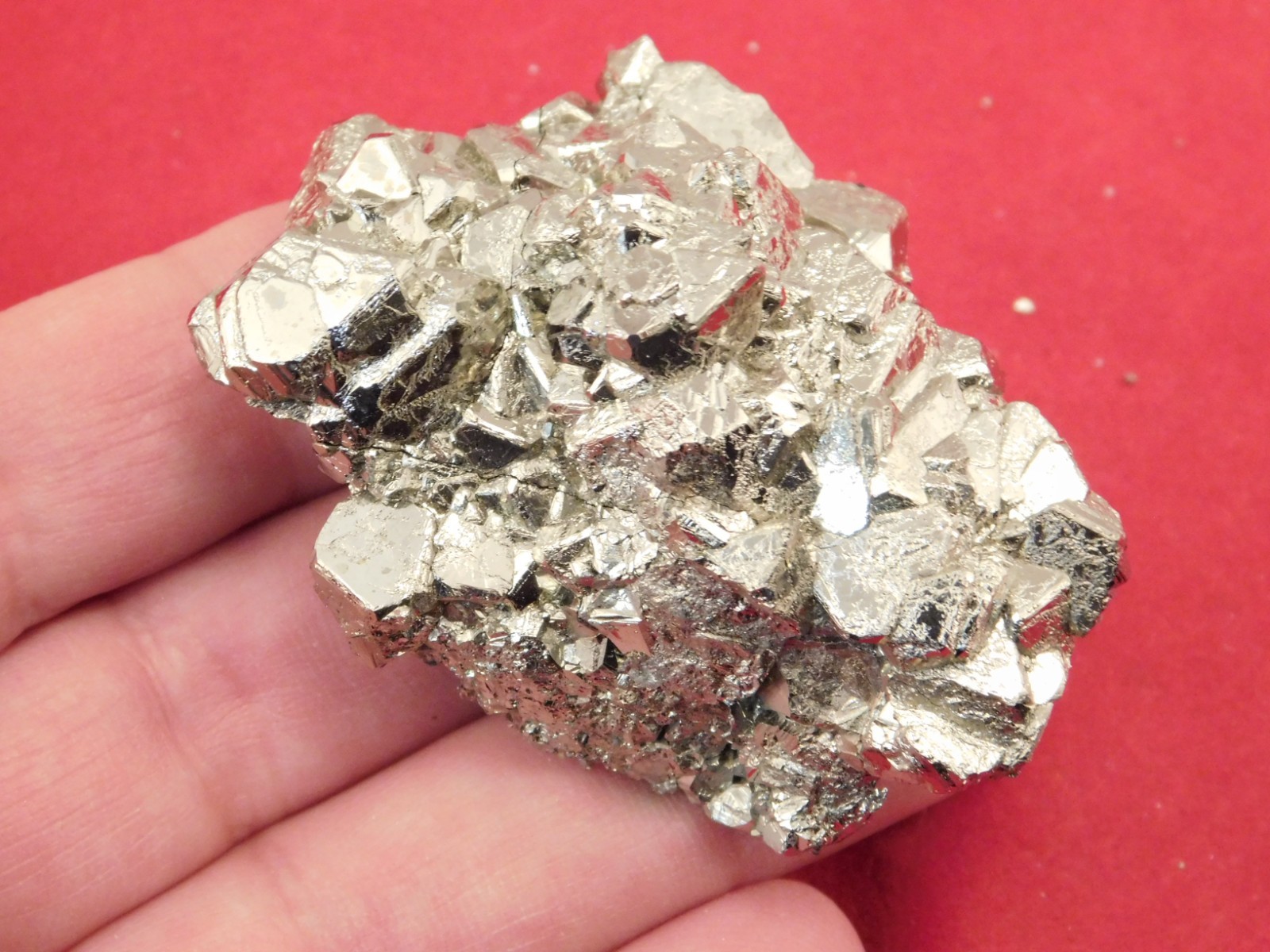RHOMBIC PYRITE Crystal Cluster 100% Natural Peru 128gr