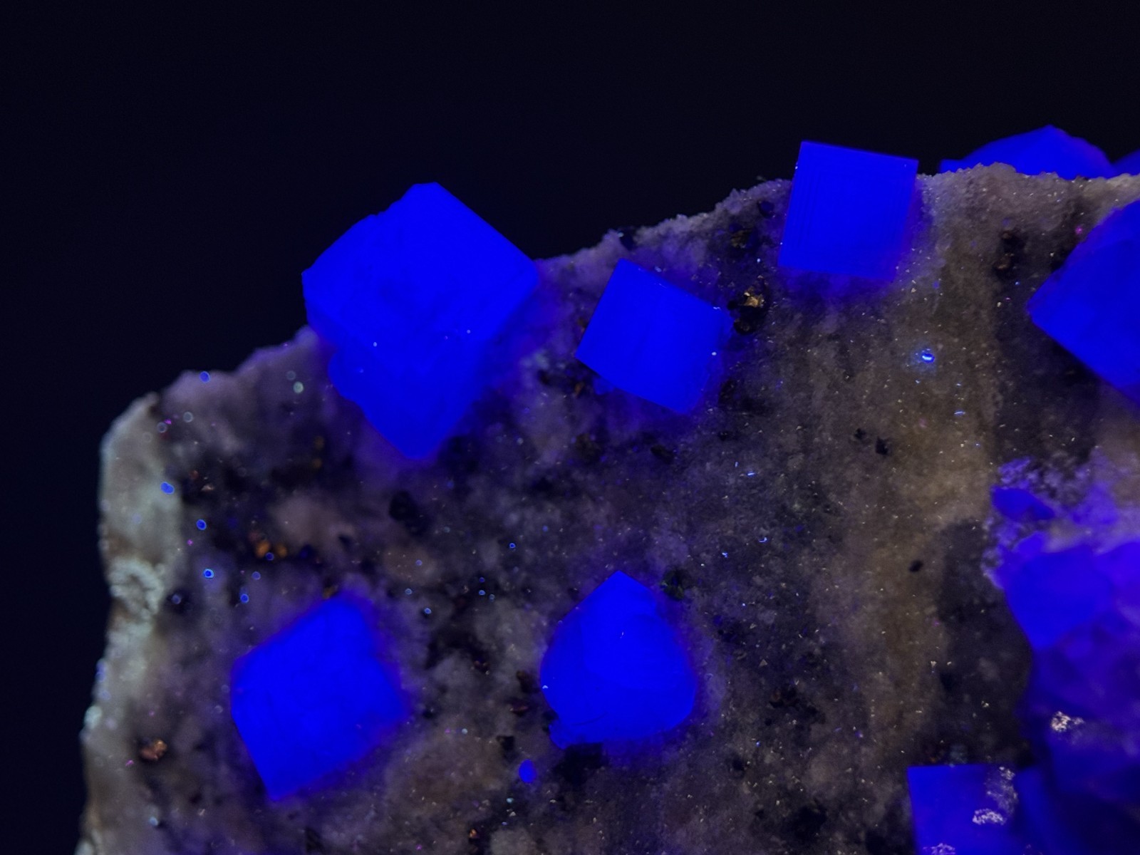 Simply Incredible!! INSANE zoned cubic purple fluorite-FLUORESCENT! Anhui, China