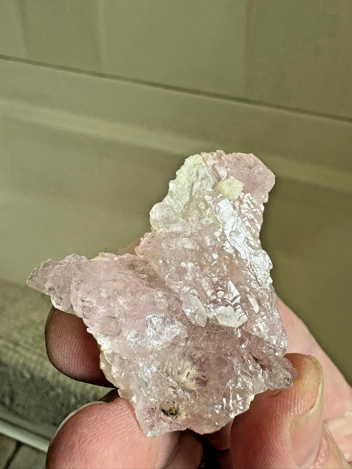 Rose Quartz, crystalline, Taquaral, Itinga, Minas Gerais, Brazil