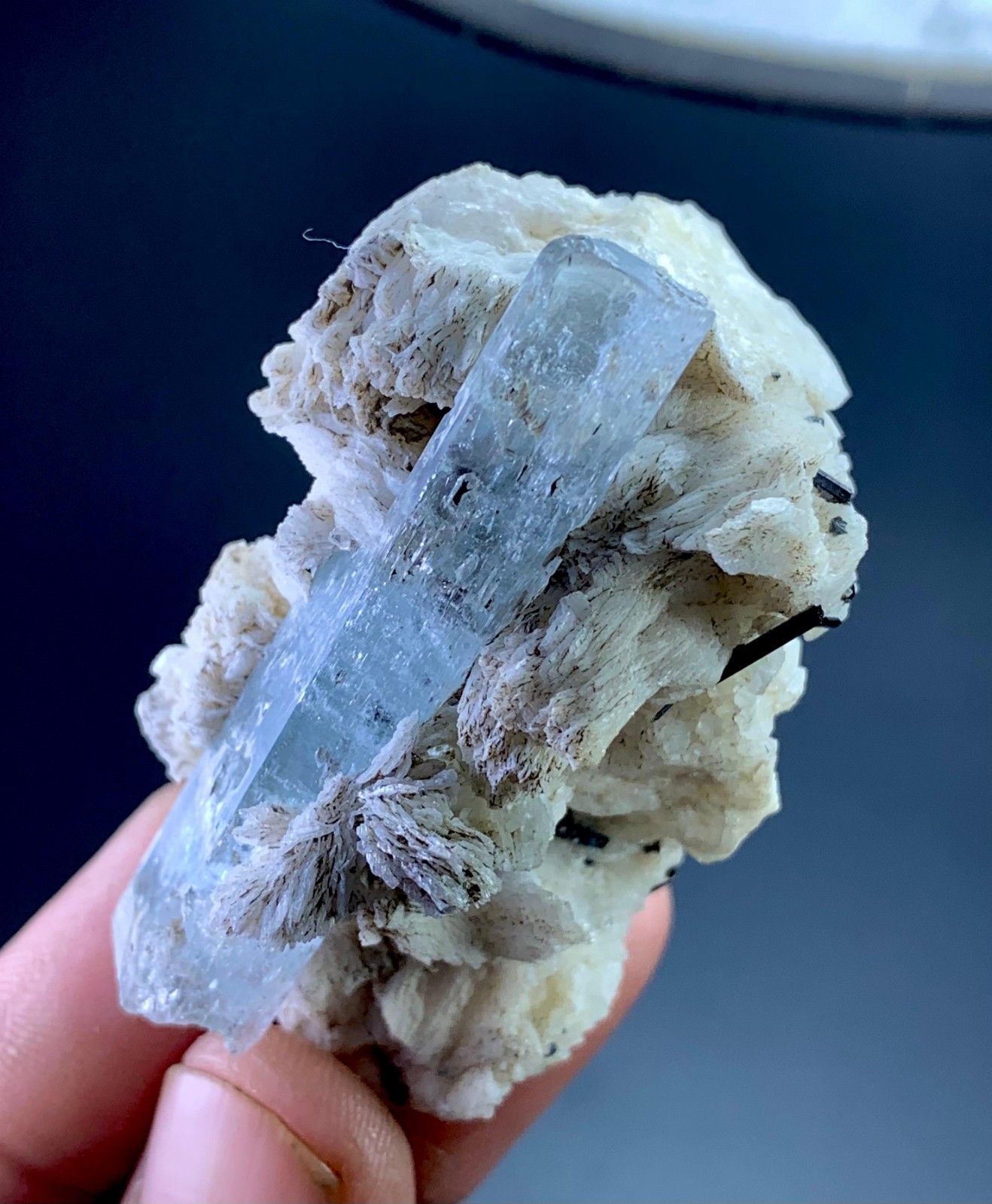 267Carat Top Quality Aquamarine Crystal Specimen From Skardu Pakistan.Rare Color