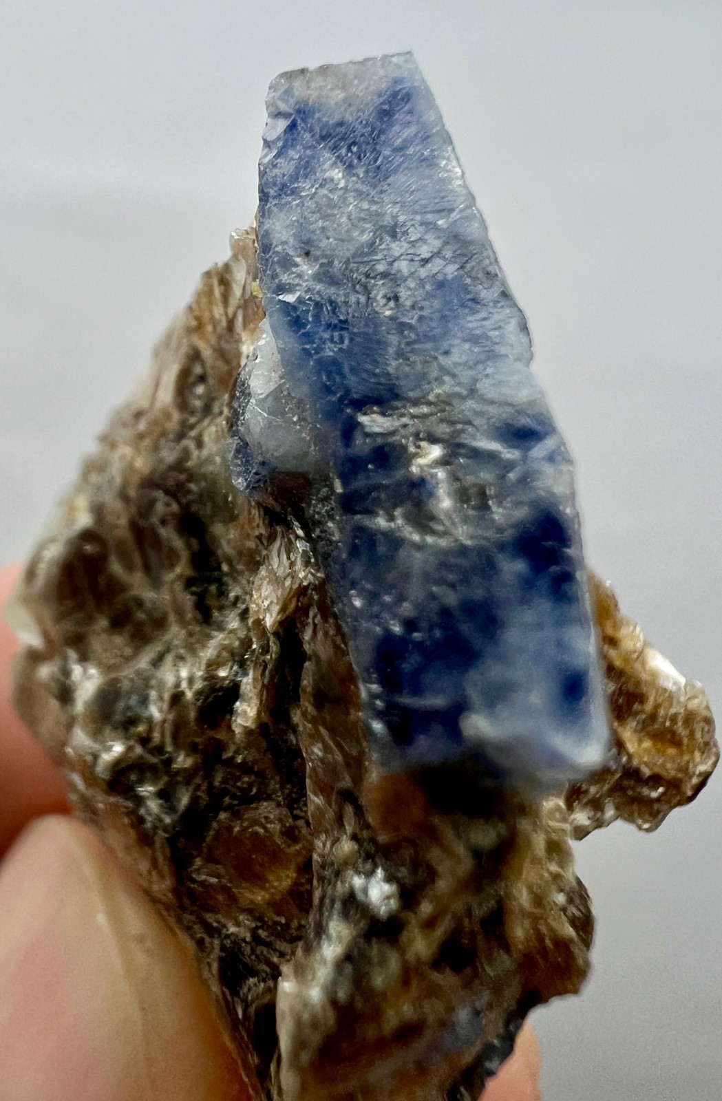 58ct.Natural Blue Sapphire Crystal Cluster on Mica Matrix – Afghanistan Specimen