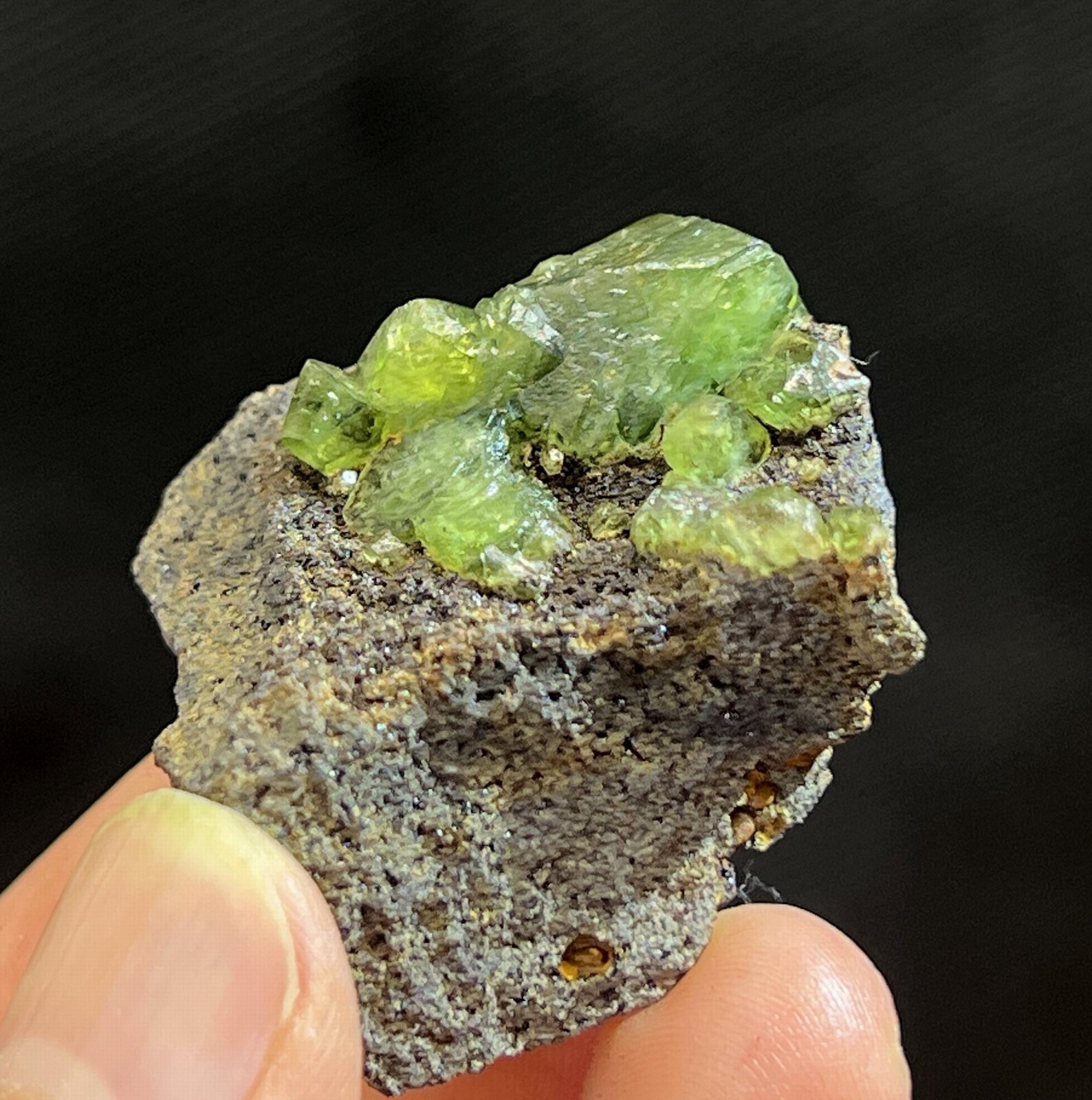 40mm Gemmy Ludlamite on matrix, Natural Mineral Specimen