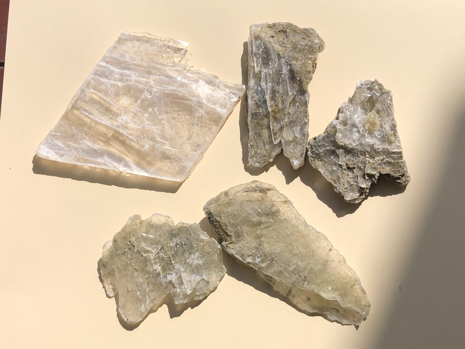 Lot of 5 Natural selenite gypsum mineral specimens 208.8 grams healing
