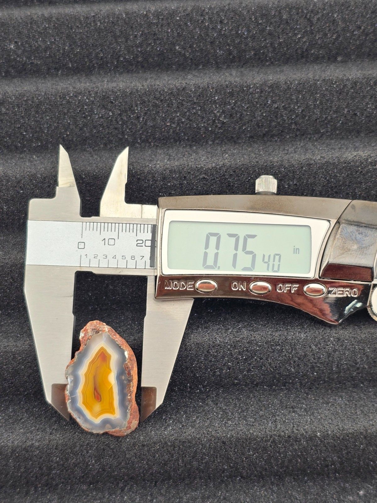 Alimajo, Malawi, South Africa, 1/2 Nodule, 1.22in long, .75in wide, 11 grams