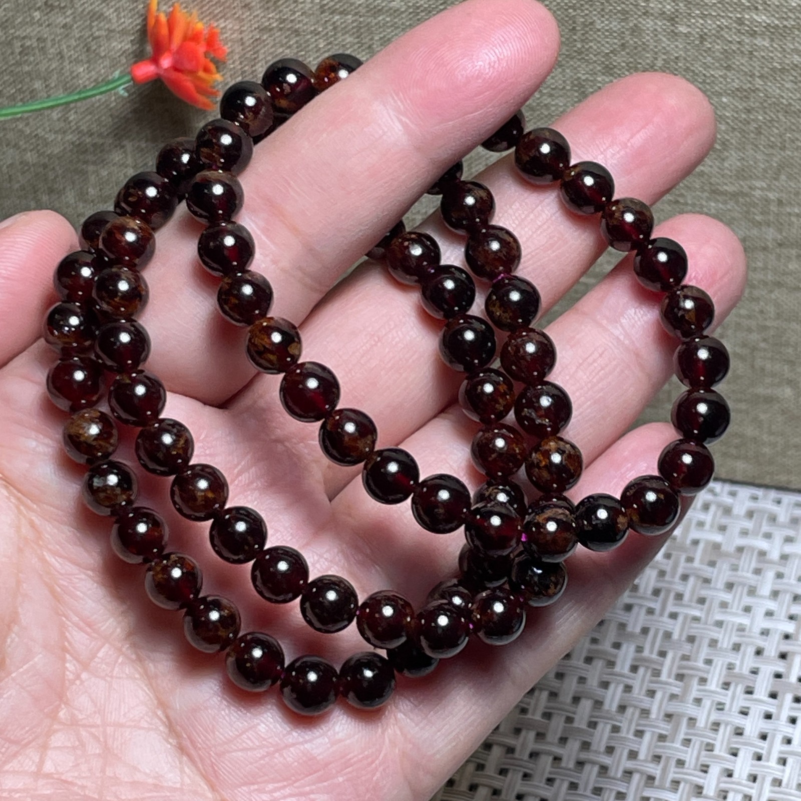 Wholesale 1Pcs 6mm red garnet stone ball beads 6mm 7.5”crystal Stretch Bracelet