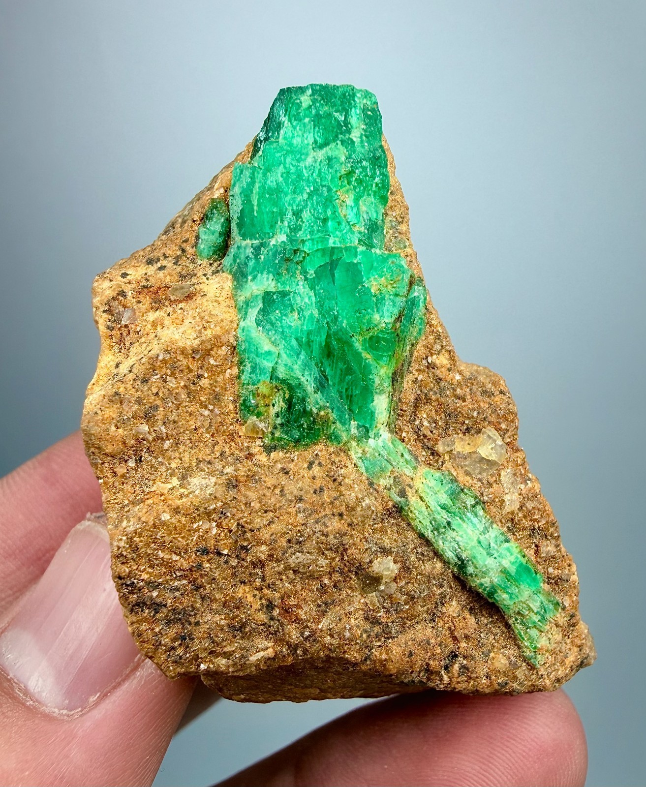 Emerald Crystals on Matrix/Terminated/Exquisite/71 GM @Panjshir, Afghanistan.