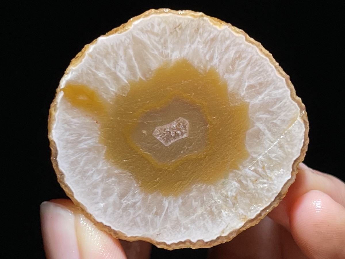 Natural 15 half Rough Chinese Agate crystal geode Achat Nodule Hebei 535g AA5