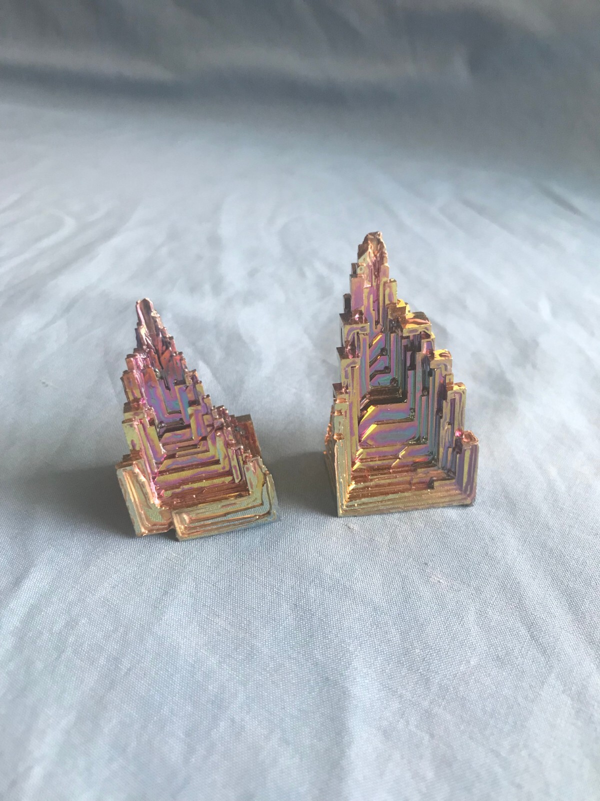 2 Pieces 3.8 Ounce TW ~ 1-3/4″ to 2-1/8” Tall Rainbow Bismuth Crystals Tower