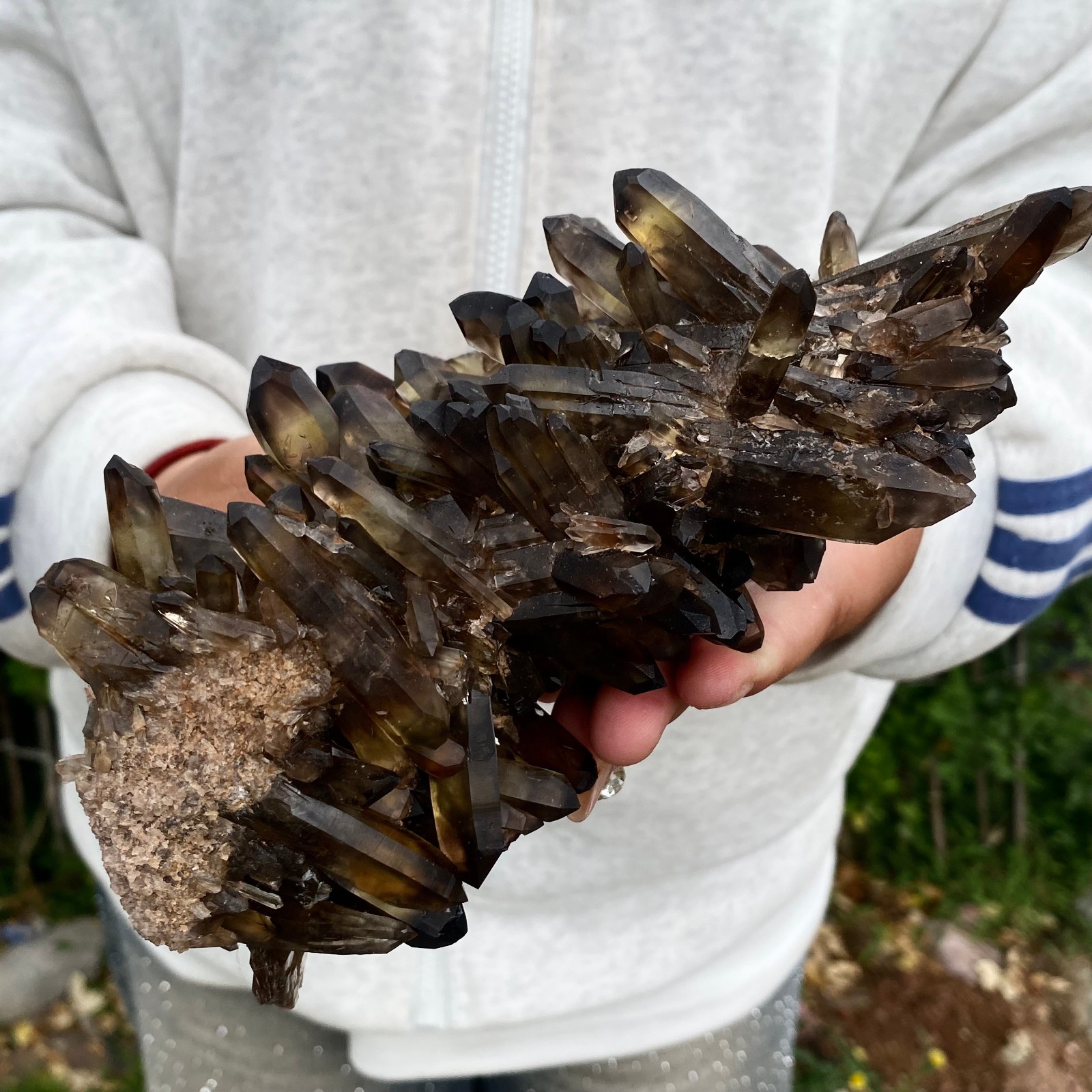 2.33LBNatural Black Smoke Color Quartz Cluster Crystal Specimens Mineral Healing