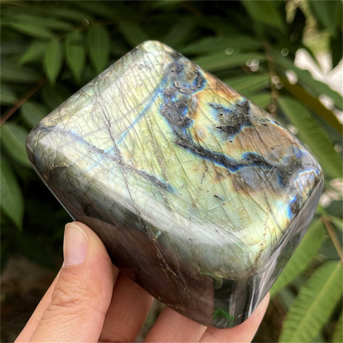 690g Natural Labradorite Mineral Quartz Crystal Mineral Reiki healing