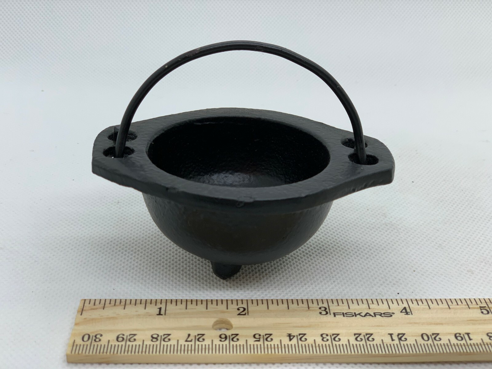 2.5″ 3″ & 6″ Diameter Cast Iron Cauldron With Handle For Smudging,Incense Burner