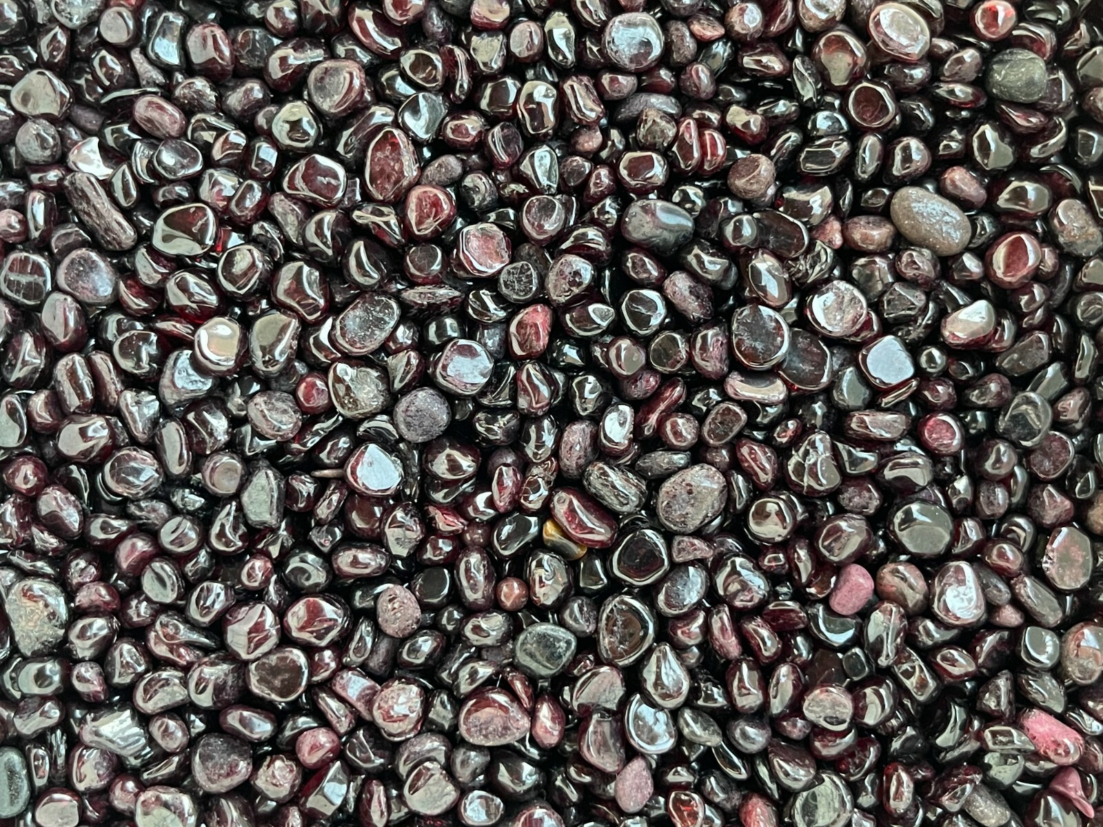 Grade A++ Garnet Semi Tumbled Gemstone Large Chips 4 – 12 mm, Wholesale Bulk Lot