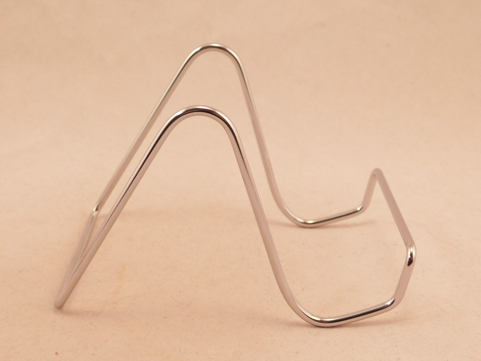 Easel Display Stand Metal Small Size Chrome / Silver