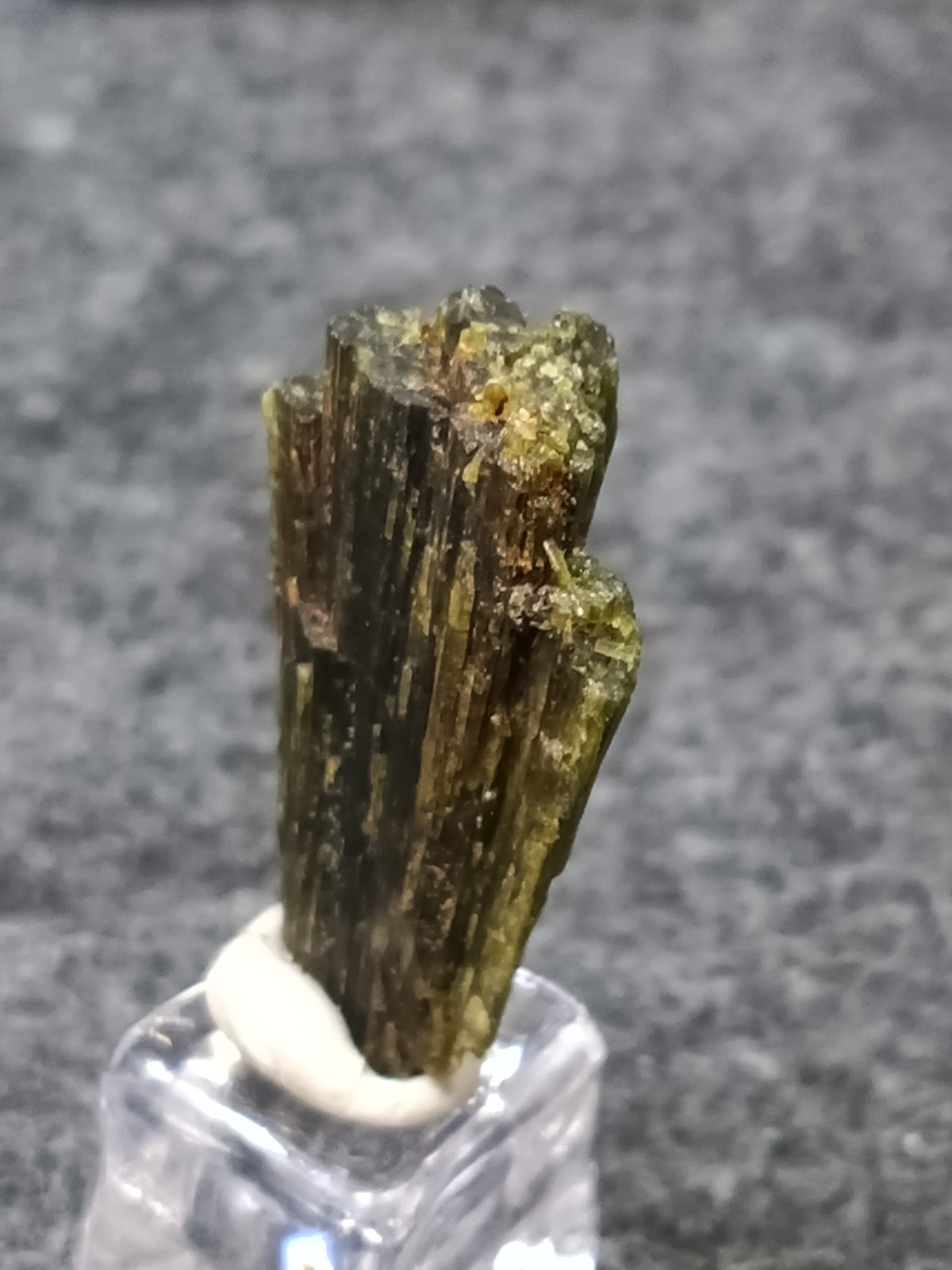 Green Epidote Nice Fan Terminations Natural Top Quality Mineral X12