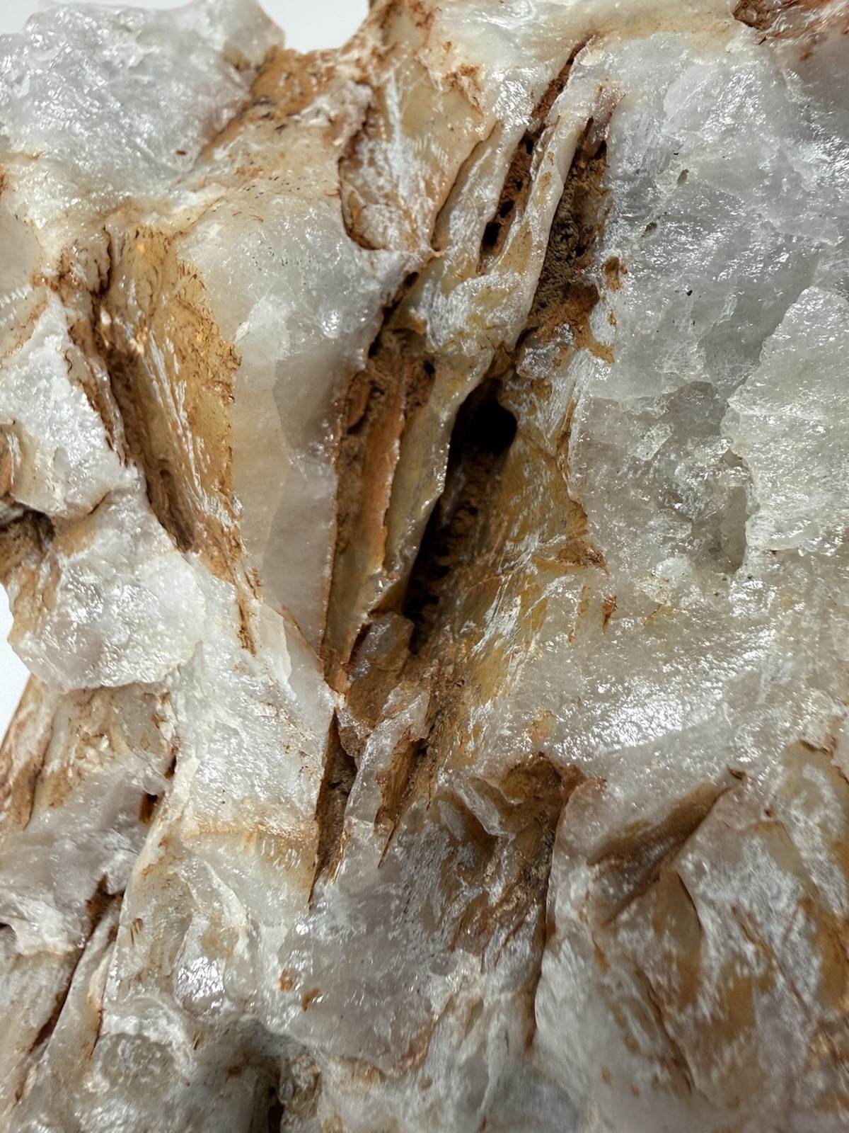 Natural Quartz Crystal Specimen Bladed Formation Iron Staining 1.9 Lbs