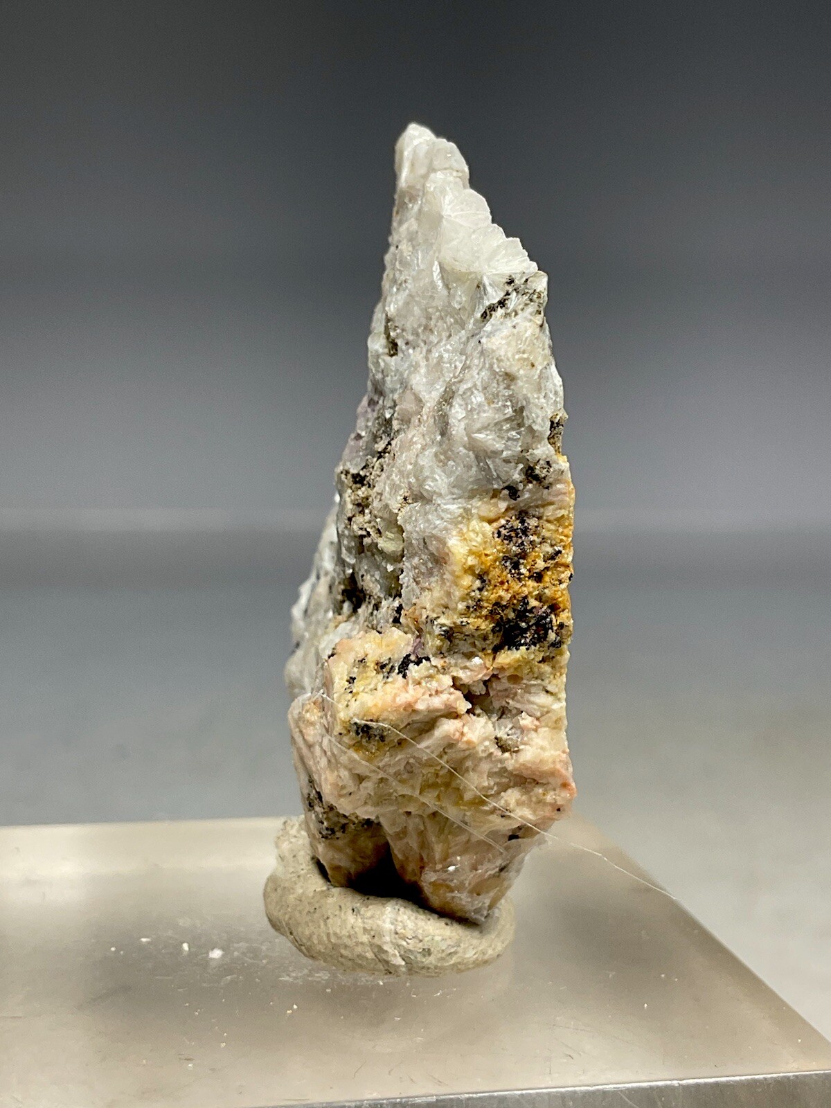 SS Rocks – Bohseite, Fluorite (Ermakovka Mine – Buryatia, Siberia, Russia) 18g