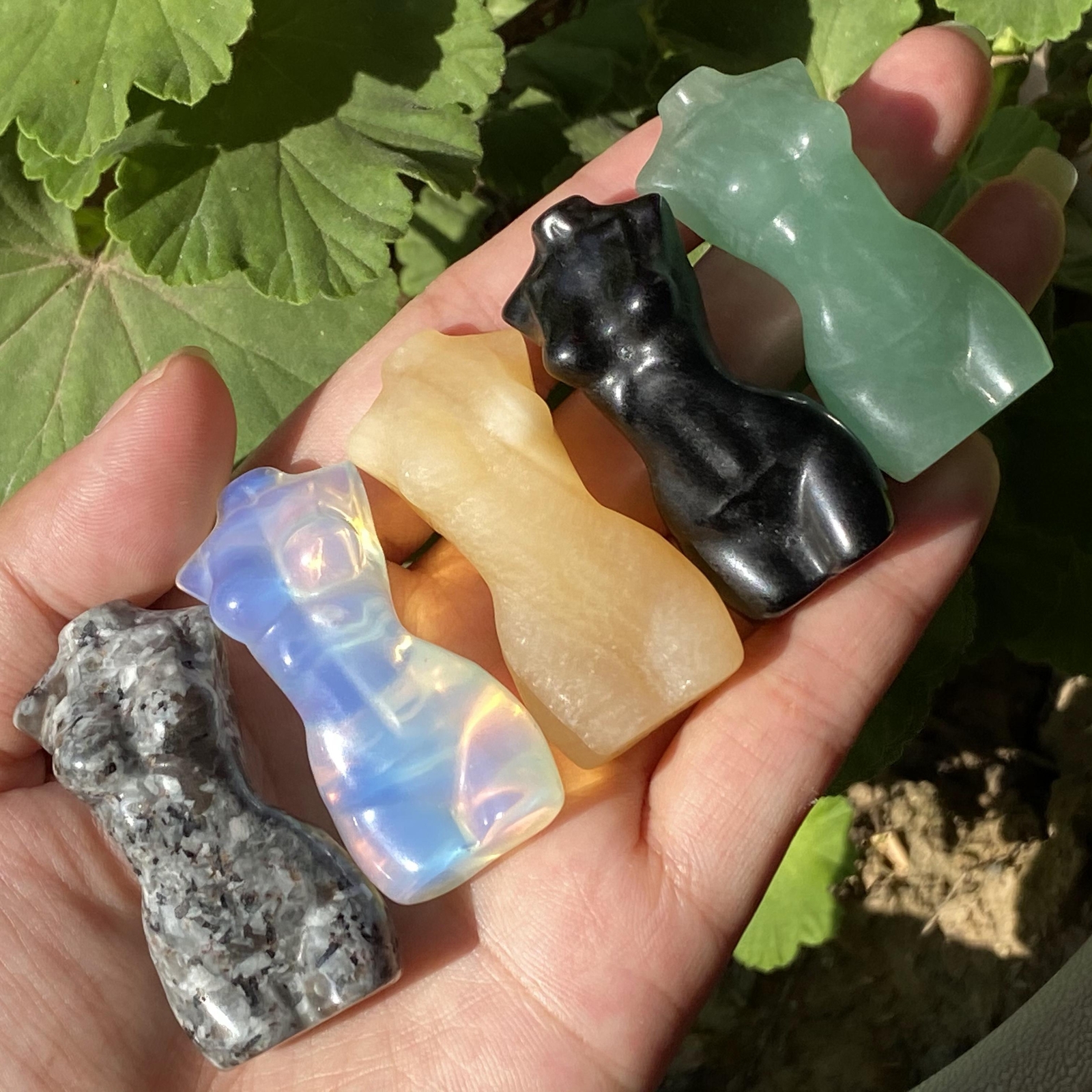 10pcs Natural Mixed Women Quartz Crystal Skull Carved Goddess Gem Healing 1.7″