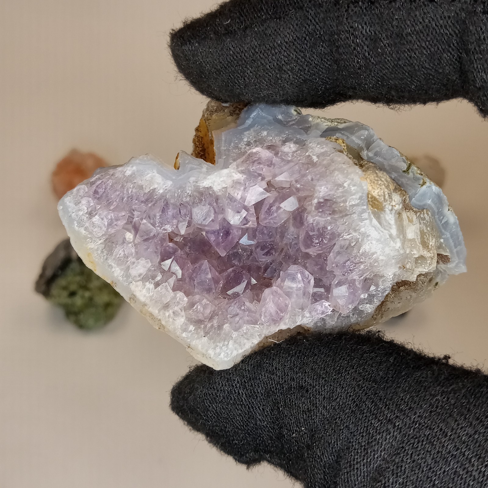 Mixed Mineral Specimen Lot 6pc Stilbite Amethyst Apophyllite Garnet Olivine I11