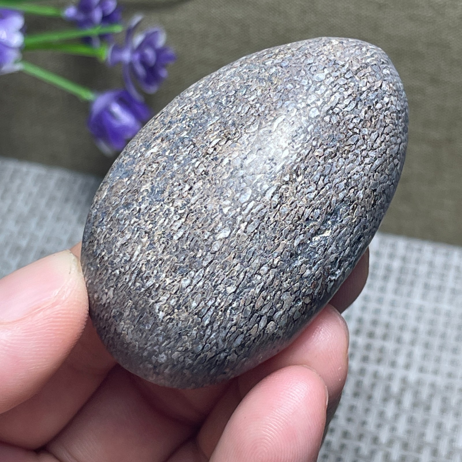Awesome! beautiful stone home Decoration Madagascar collection 80g 57*35*29mm