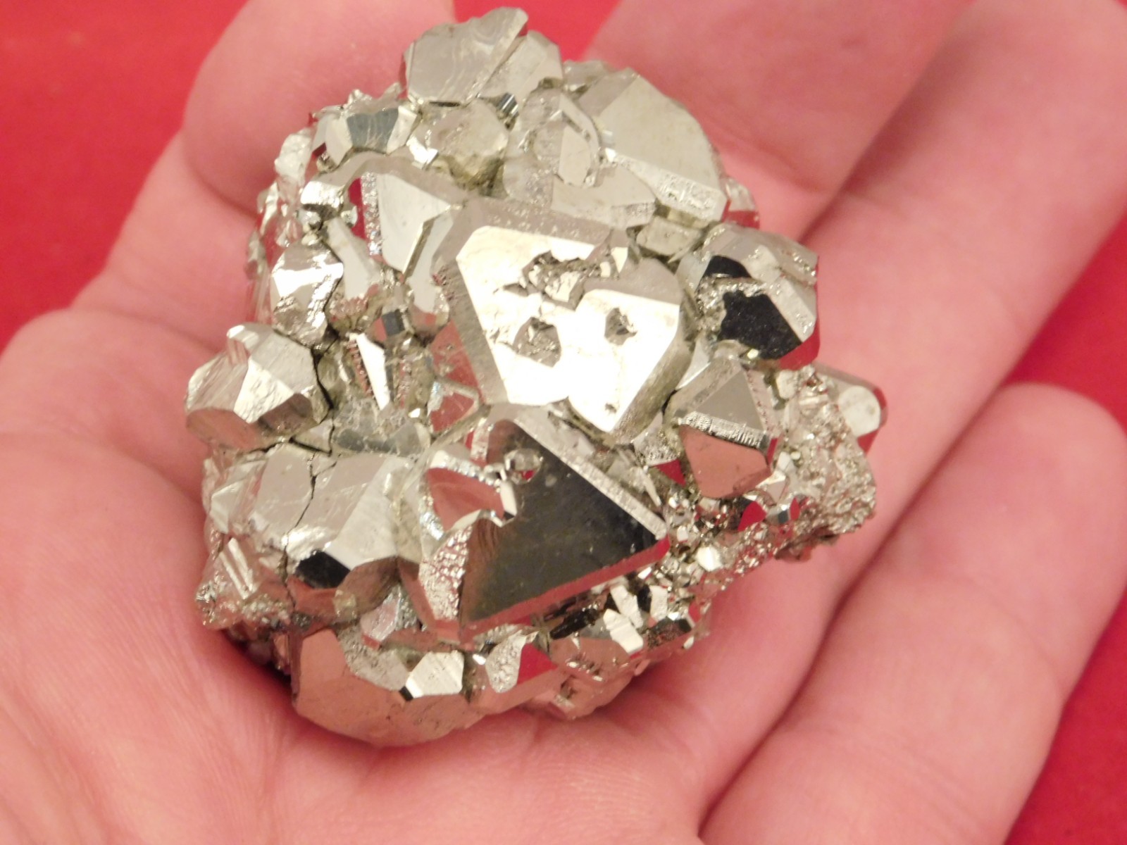 PYRAMID Shaped Crystals! Tetrahedron PYRITE Crystal Cluster Peru 174gr