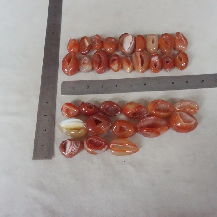 2.2LB 32 Natural Red Carnelian Agate Crystal Geode Egg Carved Palm Stone Healing