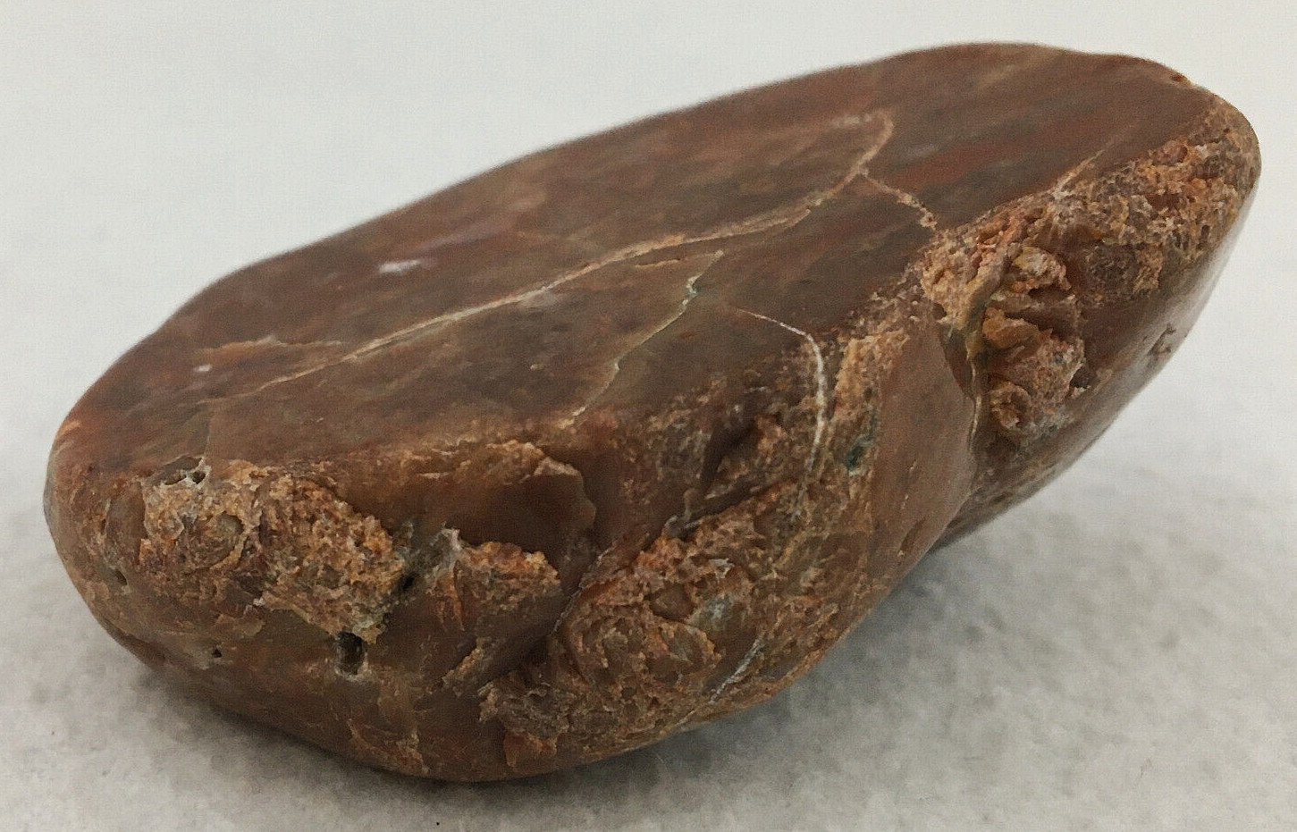 Lake Superior Agate “Paint Peeler” 2 3/8″ X 1 3/4″ X 1″ W/1 Smooth Side 3 oz