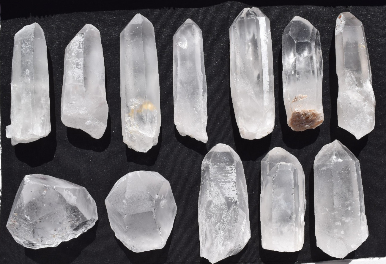 WHOLESALE Quartz Crystals from Madagascar 12 pcs 2.5 kg # 5666