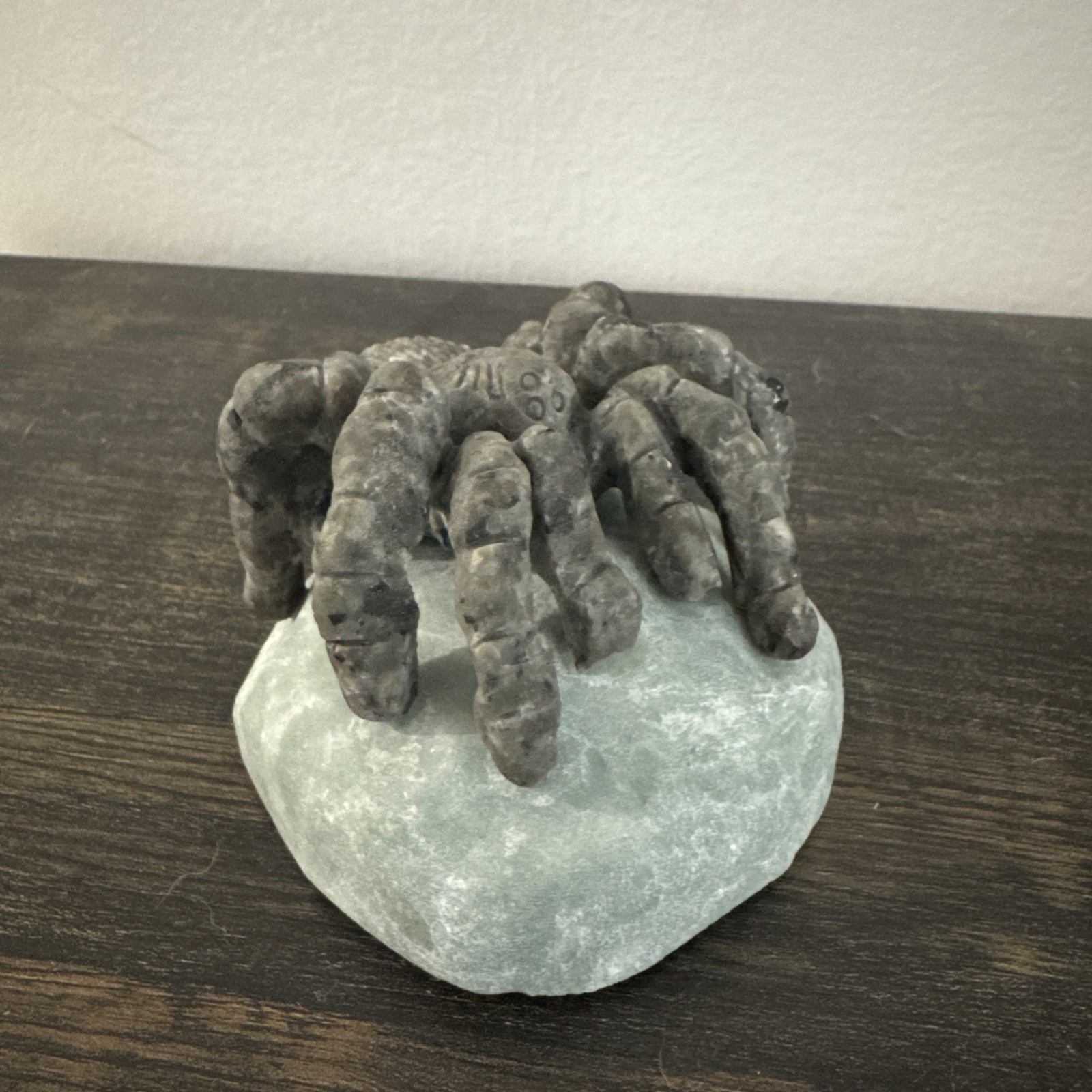 Natural Yooperlite Crystal Spider On Susan Jasper Base UV Reactive 352 Grams 3.5
