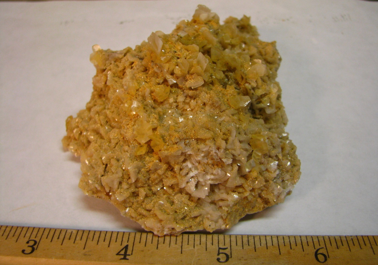1/2lb 4x3x2inchs CALCITE CRYSTALS ON DOLOMITE WAYNE CO. MISSOURI USA #296