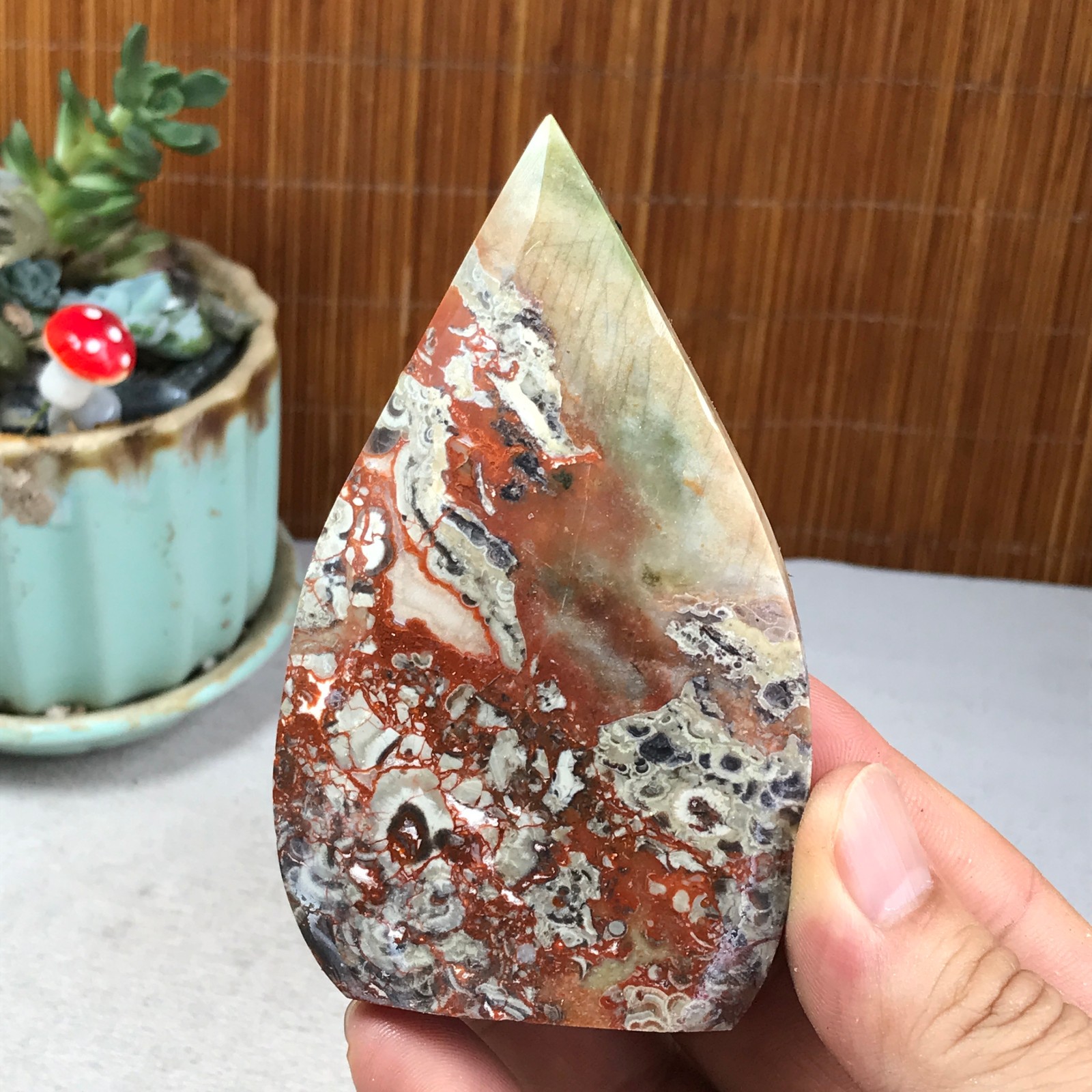 Natural money Mexico agate hand carve leaf Crystal Specimen free standing A6262