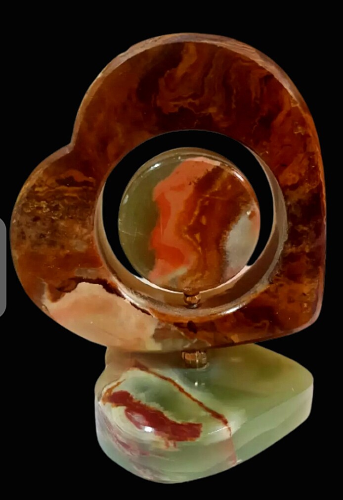 Large Polished Onyx Heart Clock AAA+ Grade – Natural Banded Stone Home Decor