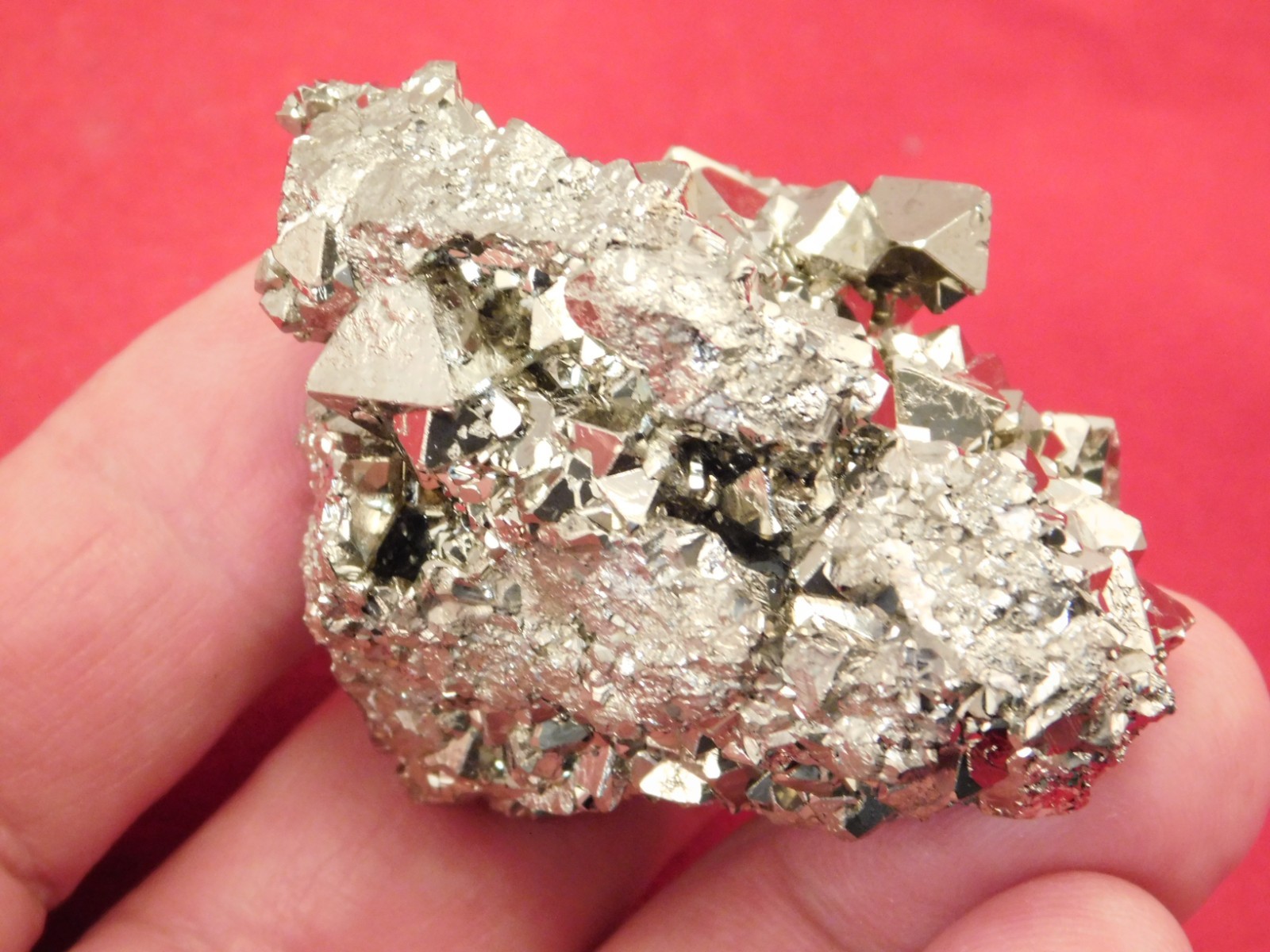 PYRAMID Shaped Crystals! Tetrahedron PYRITE Crystal Cluster Peru 165gr