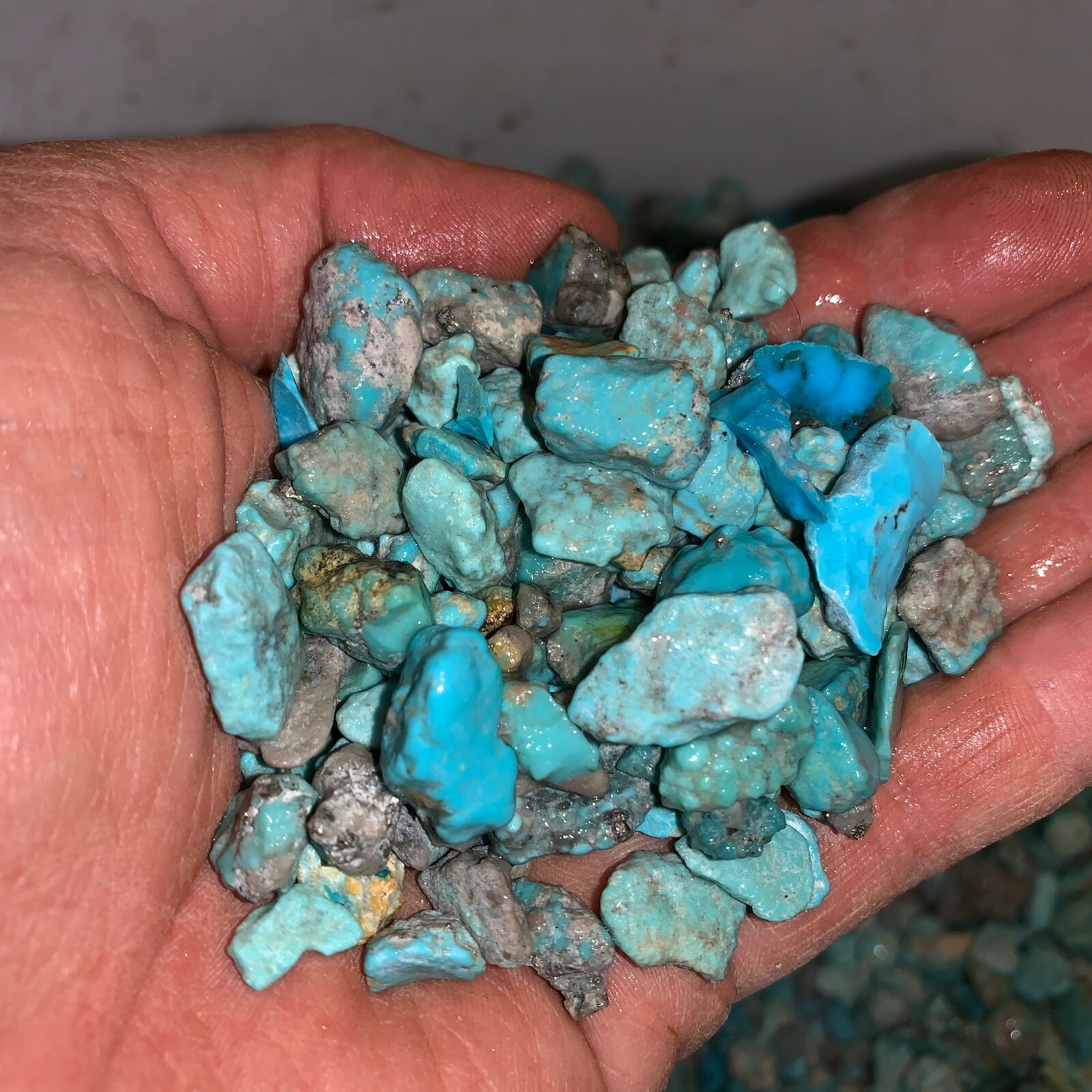 2000 Carat Lots of SMALL Sleeping Beauty Turquoise Nuggets+FREE Faceted Gemstone
