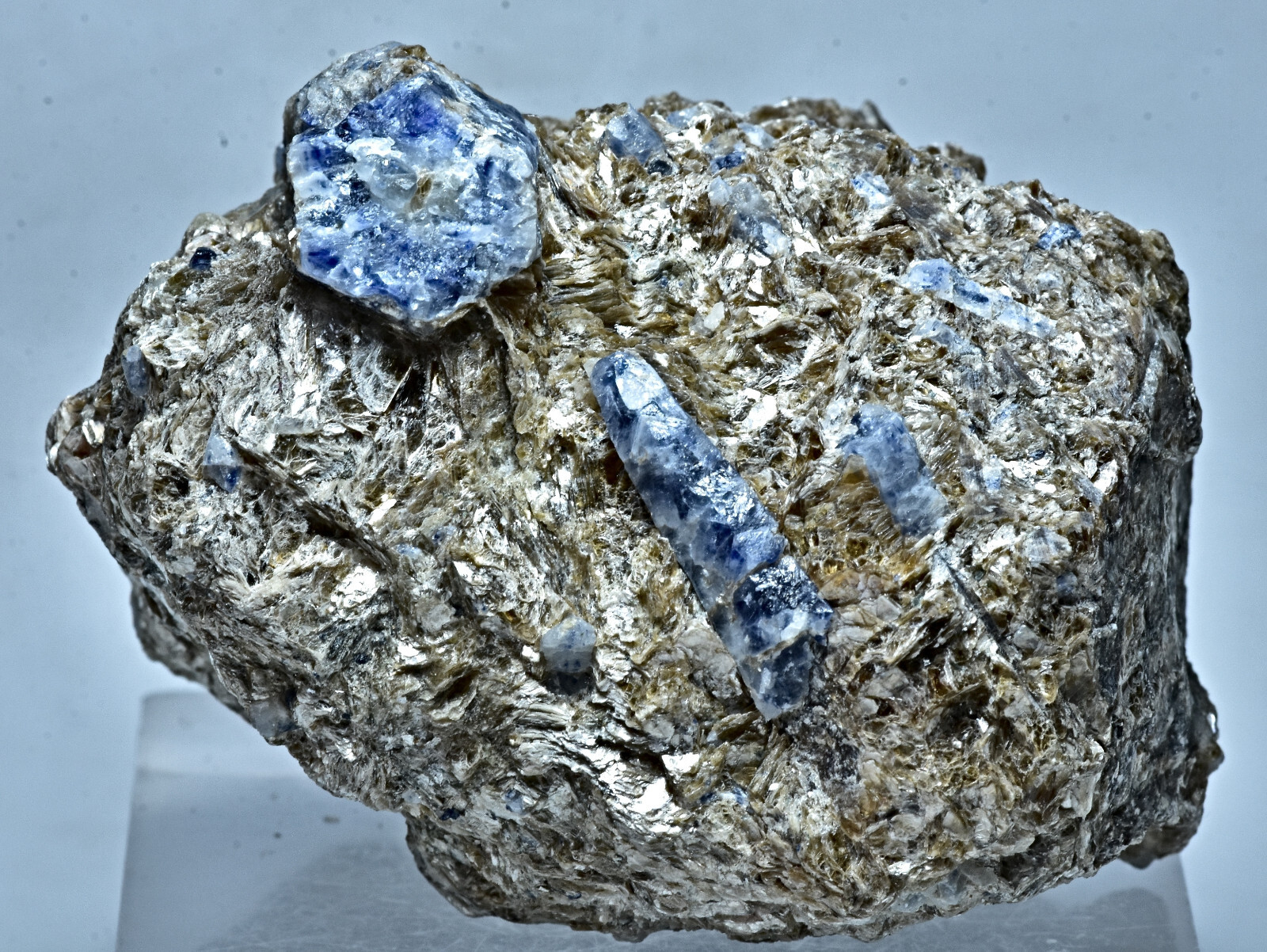 Natural Sapphire Crystal On Mica Matrix From Badakhshan Afghanistan 261 Gram