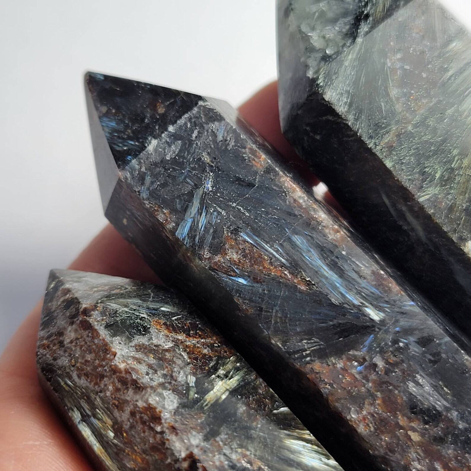 2025NEWFIND Arfvedsonite Tower Point Flash Stone Wand Healing Reiki Home Decor