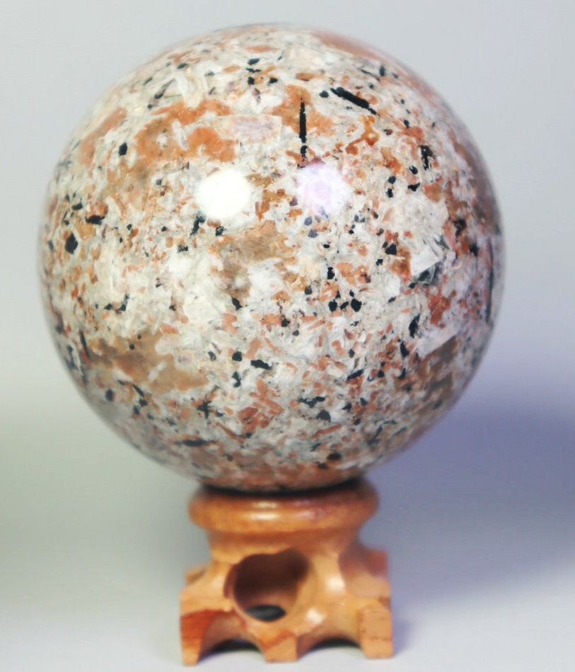 67mm Natural Maple leaf Red Granite Quartz Crystal Sphere Ball Healing / Stand