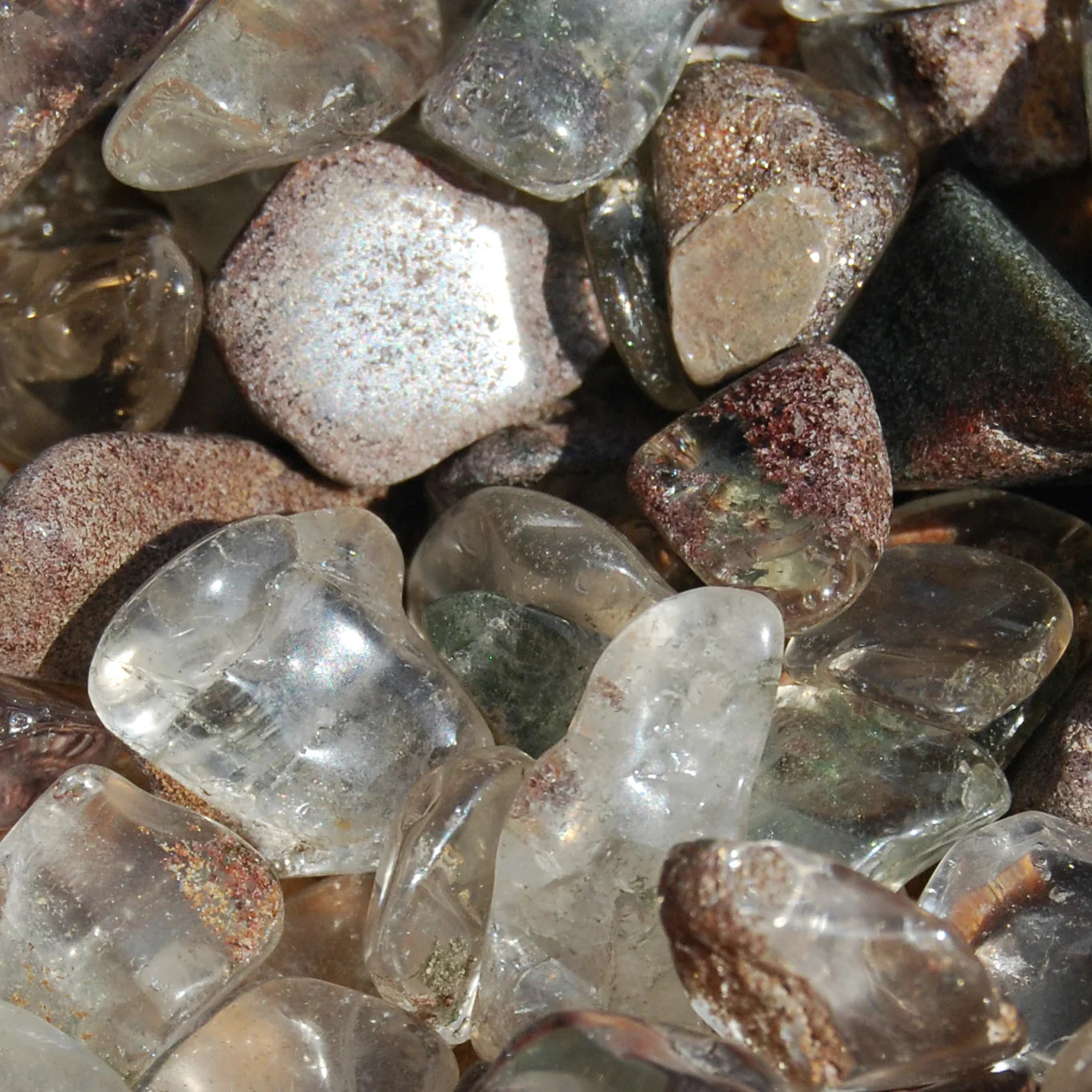 10pcs Lodolite Garden Quartz Crystal Tumbled Stones, Extra Small Crystal Set