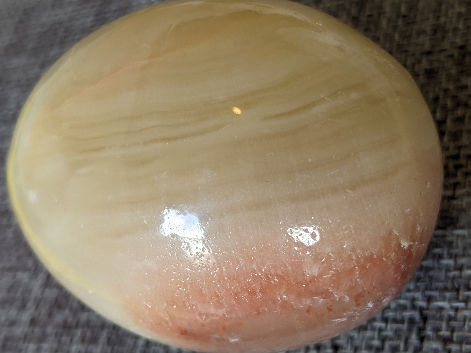 Reddish White Onyx Easter Egg Natural Crystal Banded Mineral – With Stand