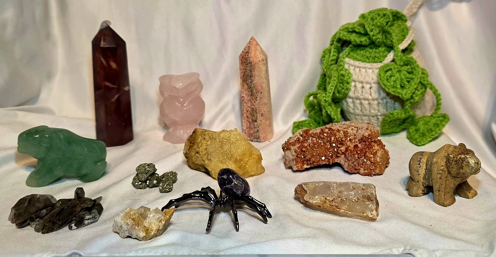 Large Lot Crystal Mineral Specimen Animal Figurine SALE RARE Pieces Usa Seller