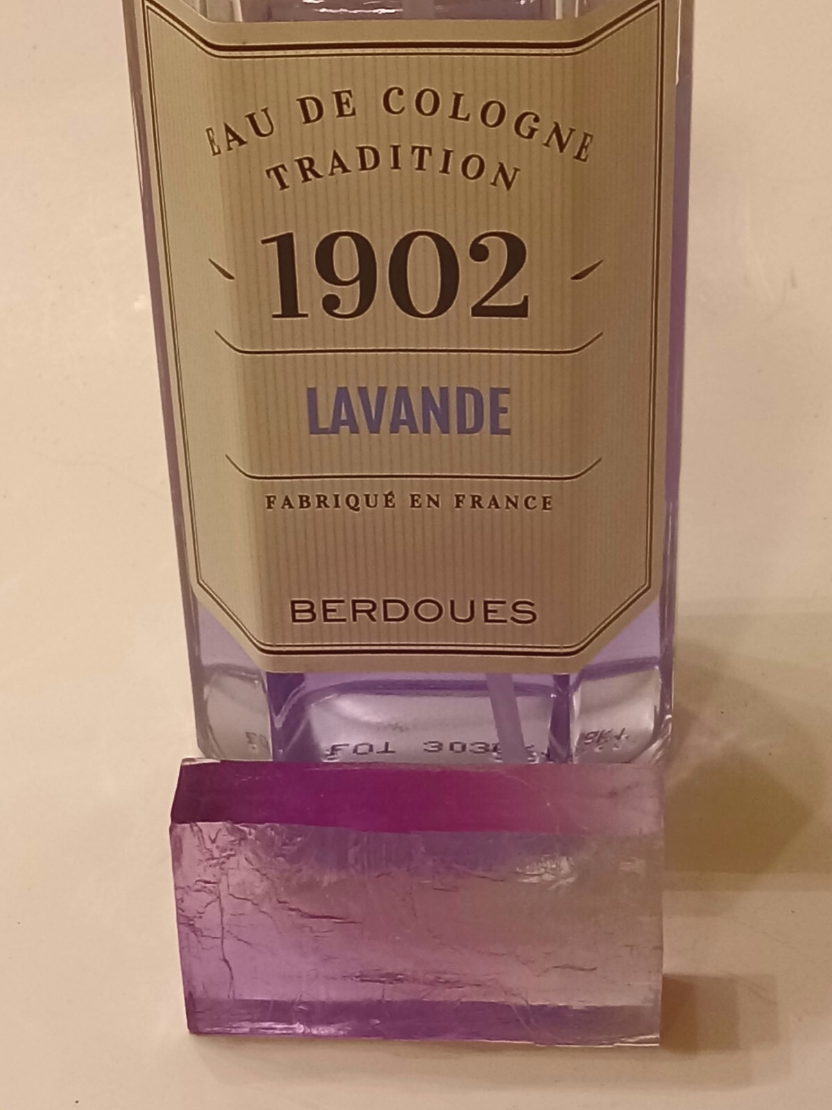 PURPLE HALITE CRYSTAL. Rectangle Shape. Transparent & Clear. 22 grams. 110 ct.