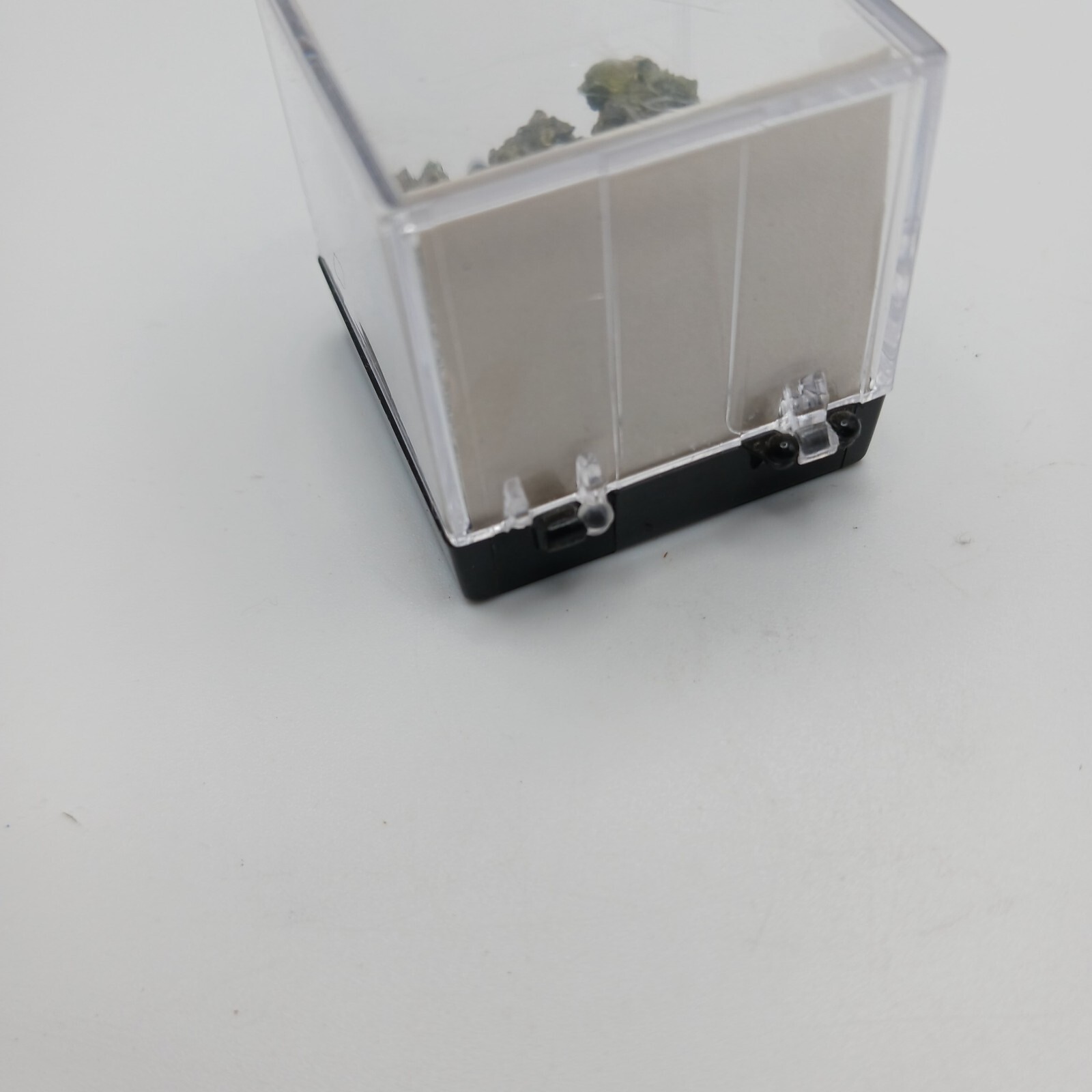 5 Mineral Specimines Estate Lot Bl1 In 1.25 Perky Box