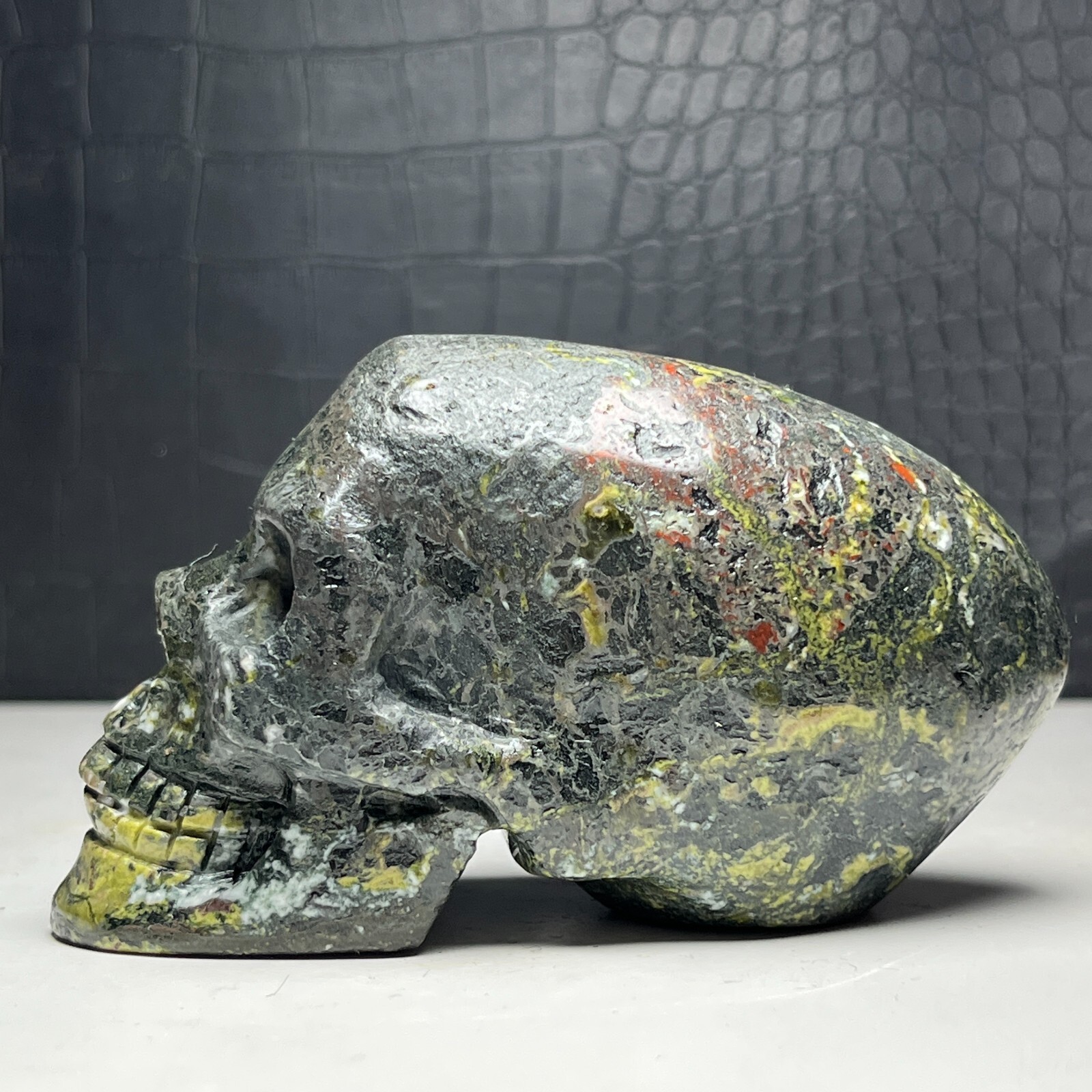 437G Natural Crystal Mineral Specimen.Plum flower stone. Hand-carved SKULL.ET