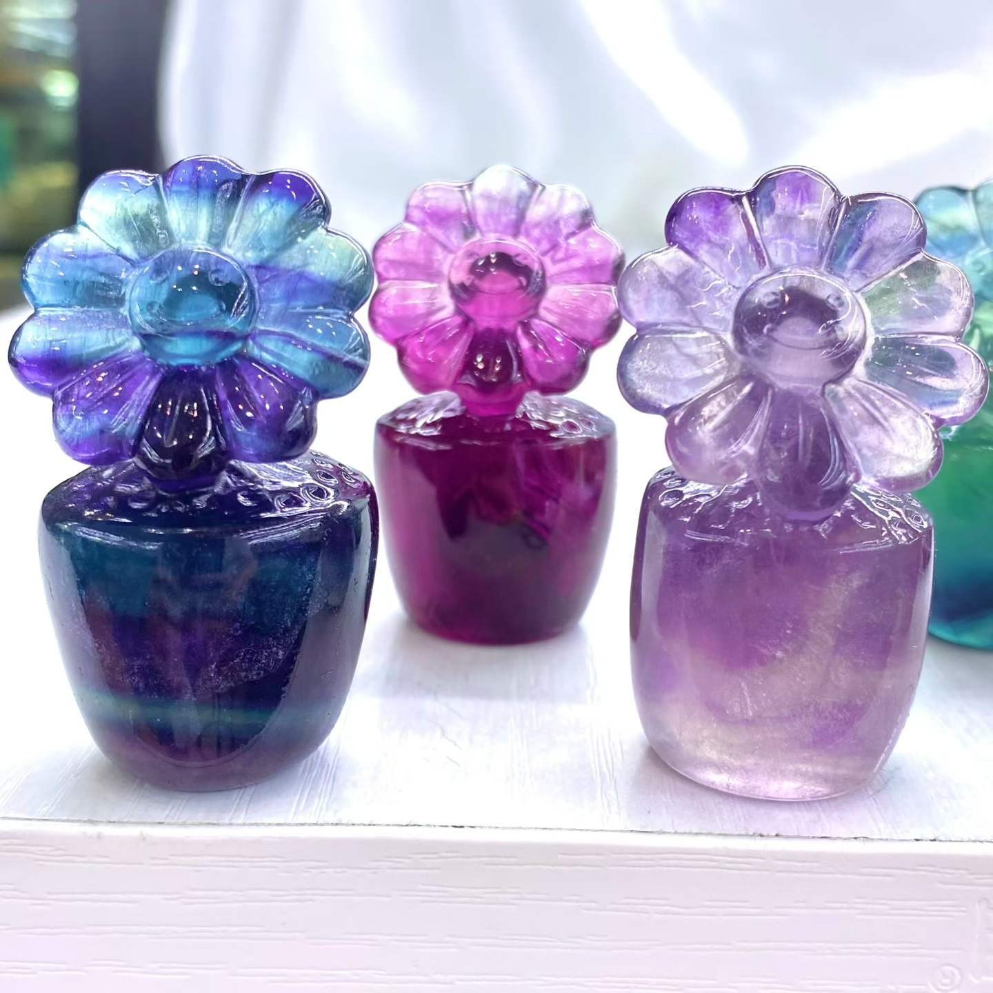 1pc Natural Color Fluorite Quartz Carved Flower Skull Crystal Reiki Decor