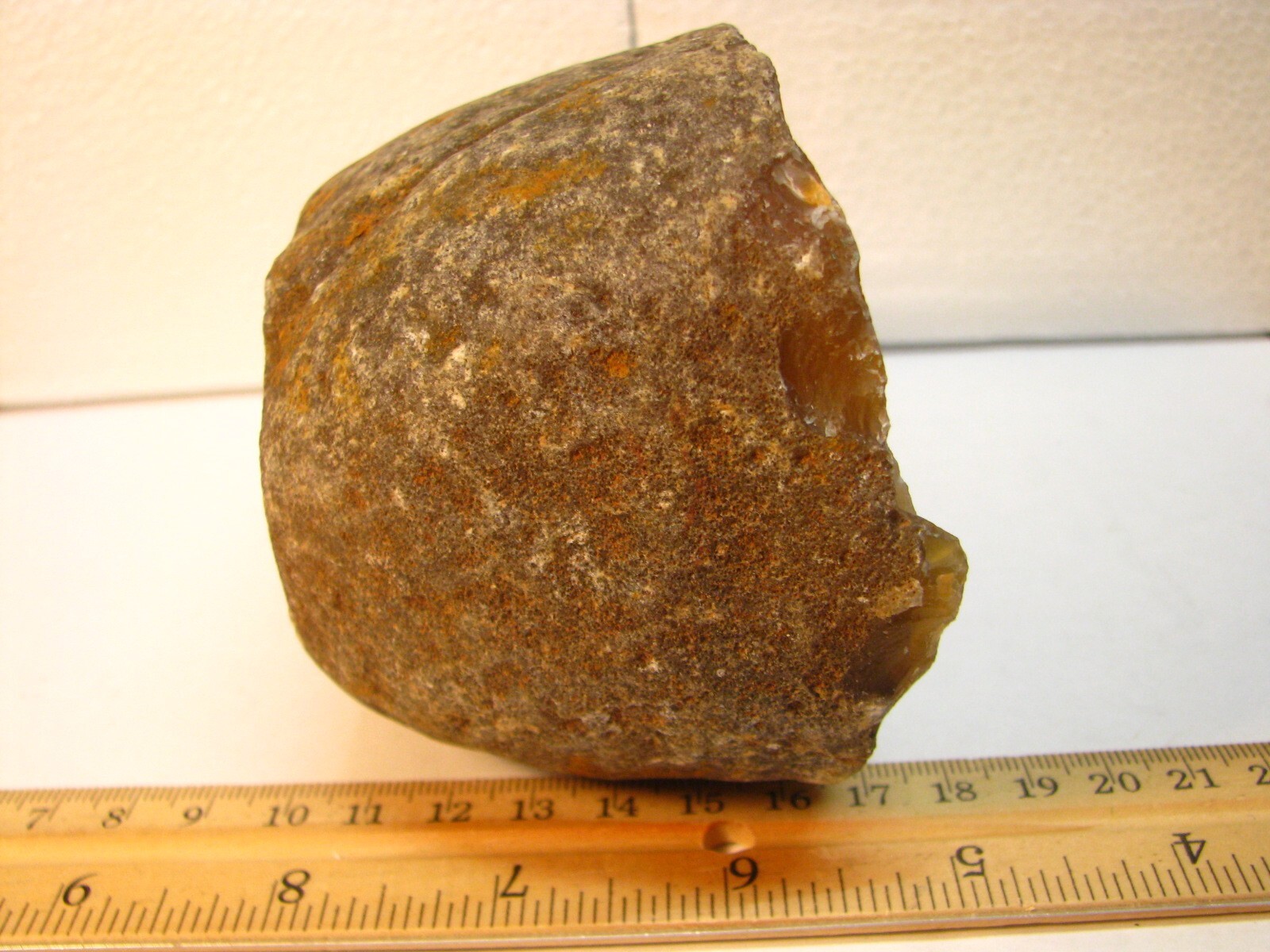 2.8lbs 1270g 6in LARGE QUARTZ AGATE BRAZIL W/CALCITE CENTER-NOT POLISHED #137