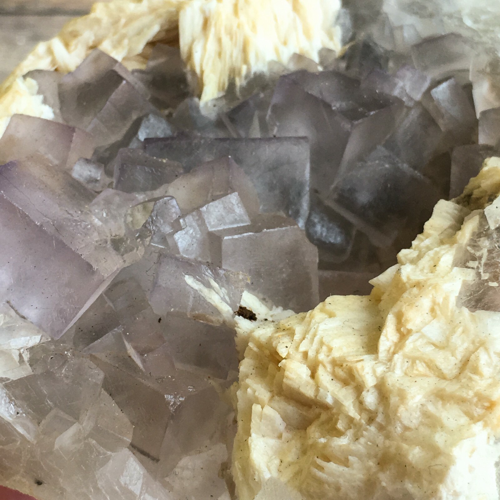 Purple (Lilac) Fluorite Crystal Cluster w/ Baryte: 3.8″ Long; 1 lb 7 oz (644 g);