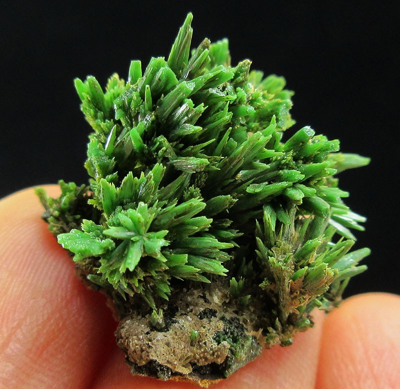 6.9g green pyromorphite crystals minerals specimens from China!~~