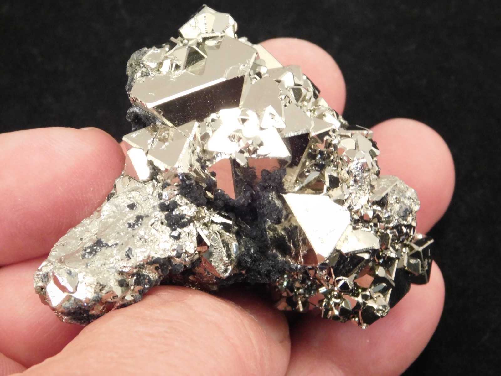 PYRAMID Shaped Crystals Tetrahedron PYRITE Crystal Cluster Sphalerite Peru 162gr