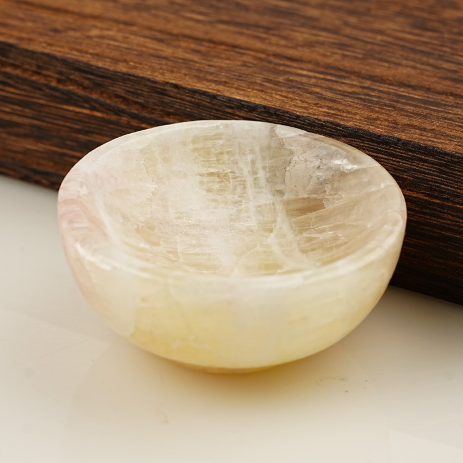 Natural Crystal Stone Bowl Hand-Carved Gemstone Mini Dish Home Decoration Gift