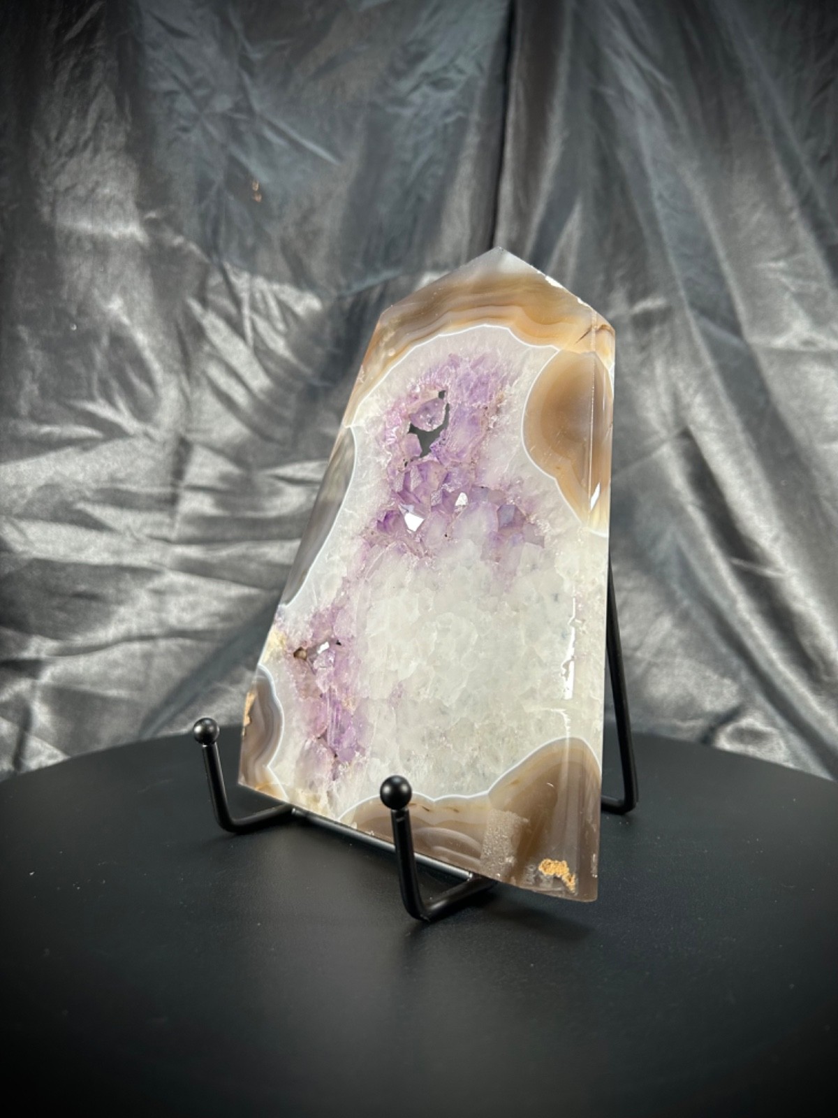 6.75″ Agate And Amethyst Slab Freeform With Metal Stand 1lb (454 grams)